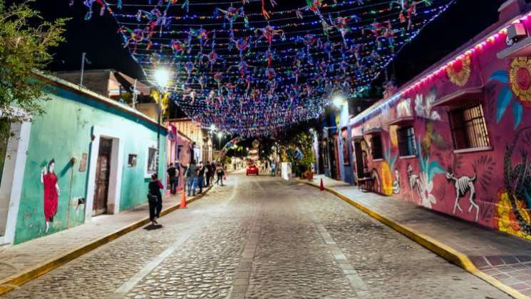 Gobierno mejora vialidades en el Barrio Mágico de Jalatlaco