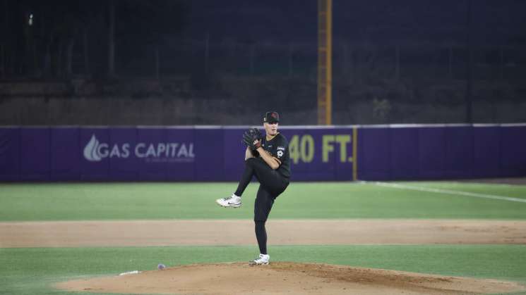 Givin lidera triunfo de Guerrero en Querétaro 