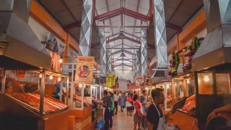 Por acciones de limpieza, cierran el mercado 20 de Noviembre 