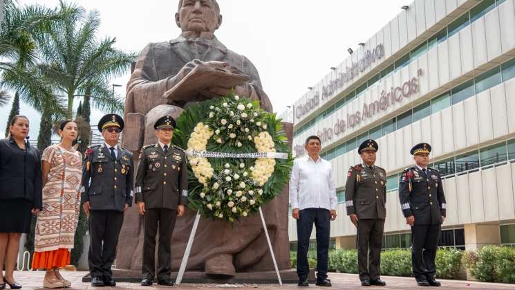 Preside Salomón Jara recuerda legado de Benito Juárez